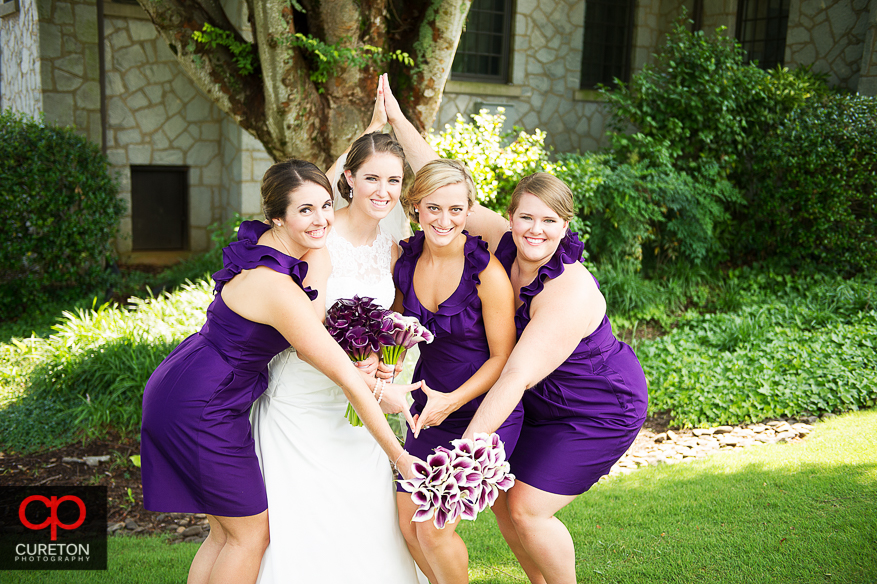 The bride poses with her sorority sisters.