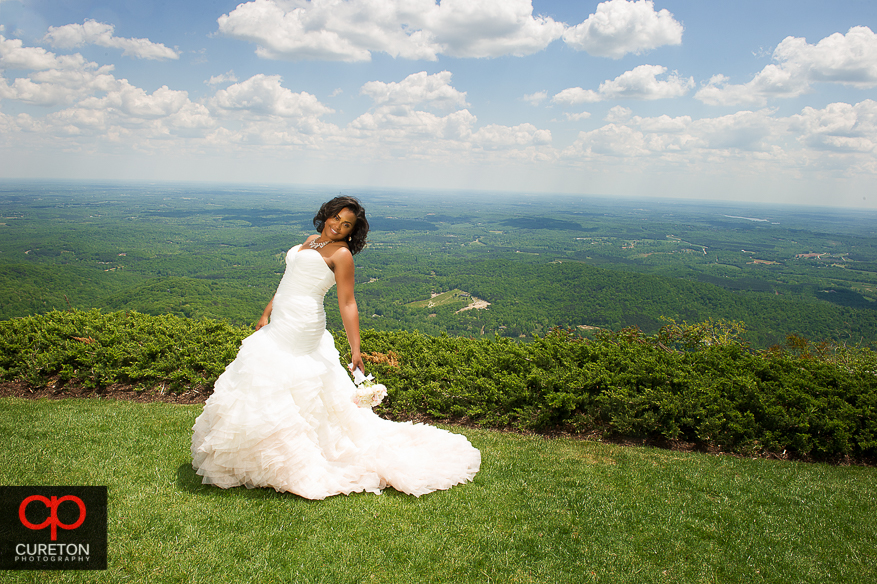 Bride posing at the lookout behind Cliffs at Glassy Chapel.