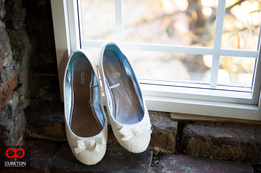 Brides shoes before her wedding.