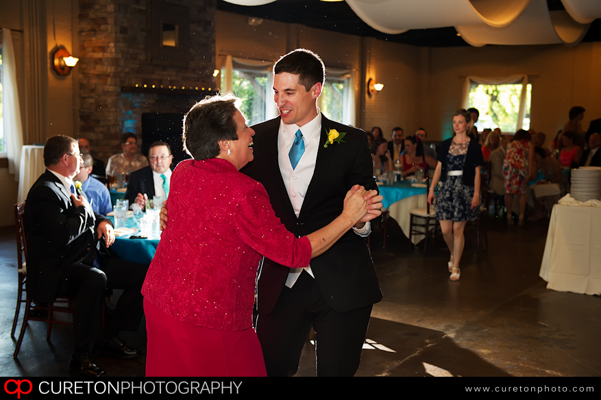 Groom and Mother dance.