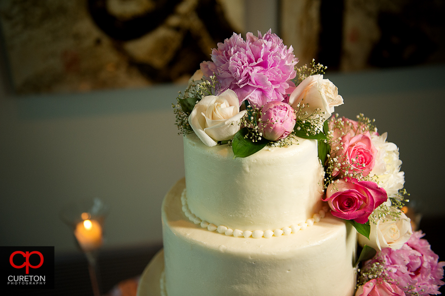 Beautiful wedding cake.