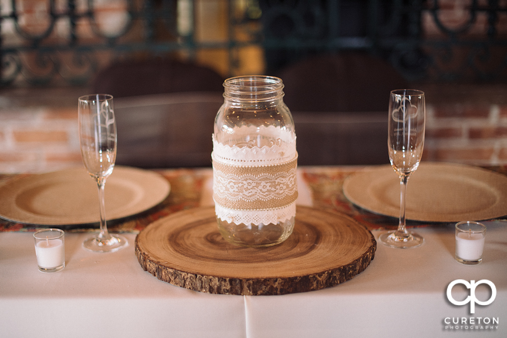 Wedding details .