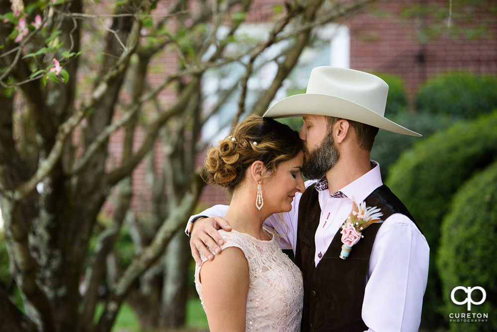 blue-ridge-rustic-wedding-002