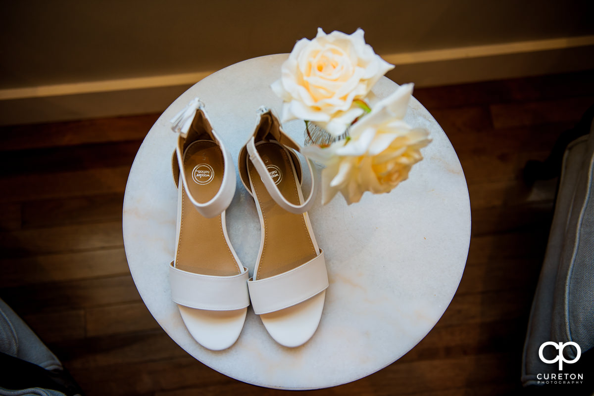 Brides shoes.