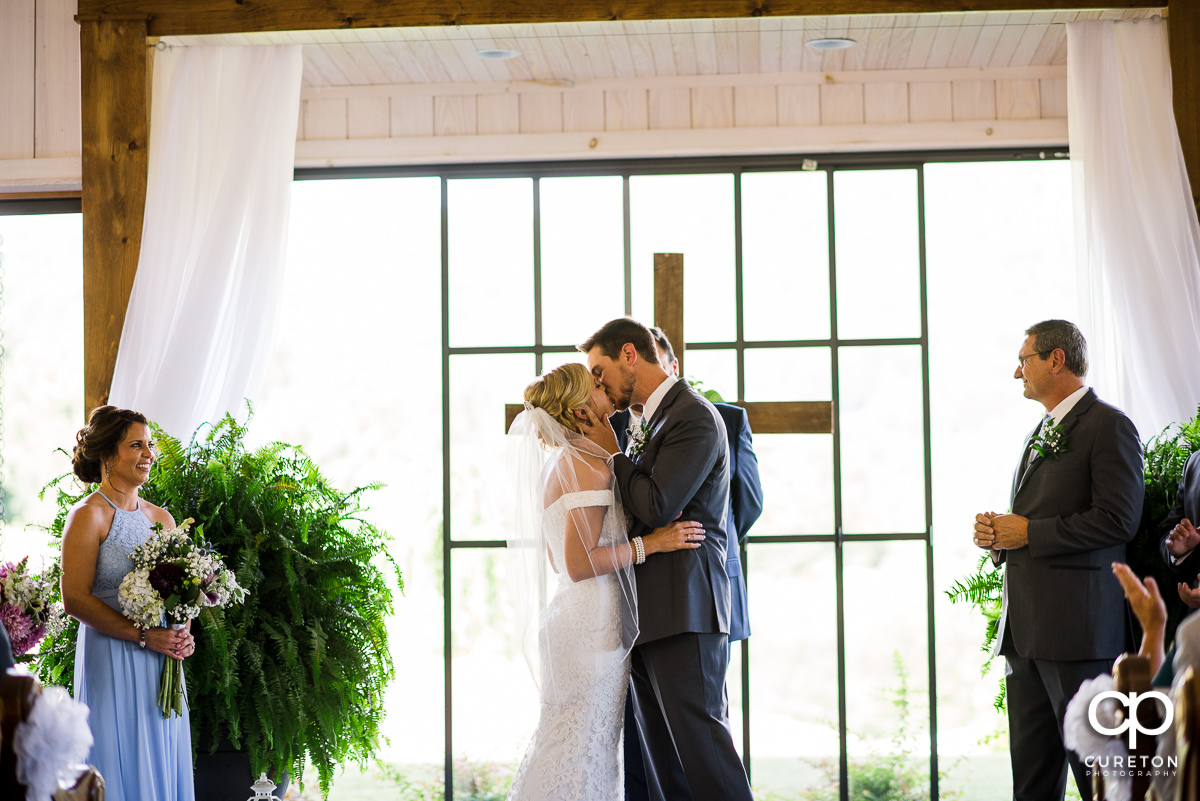 First kiss at the ceremony.