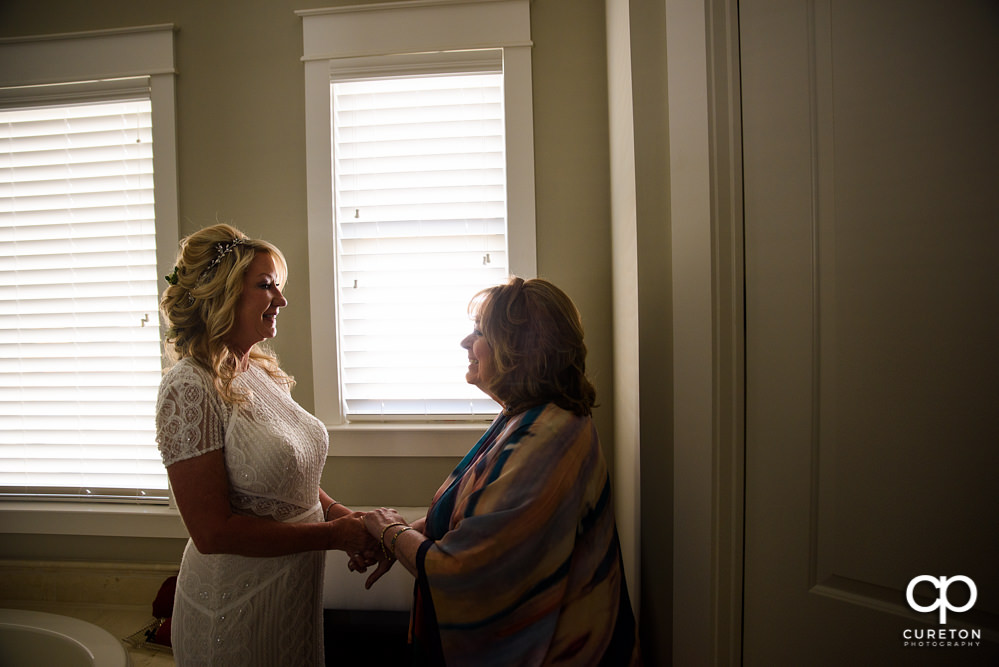 Elegant backyard wedding in the springtime in Greenville,SC.