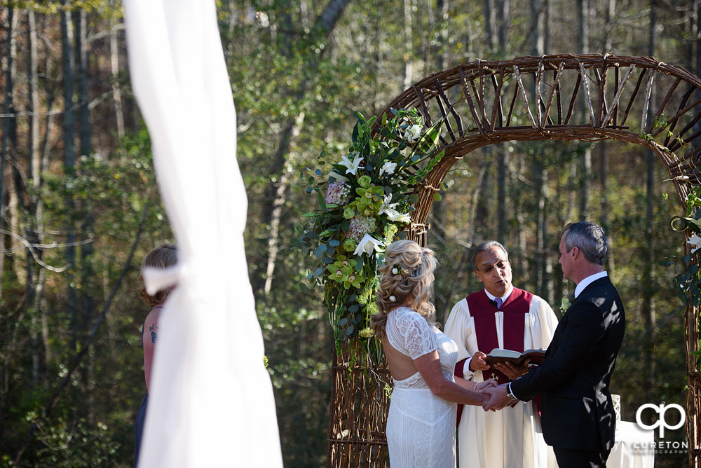 Elegant backyard wedding in the springtime in Greenville,SC.