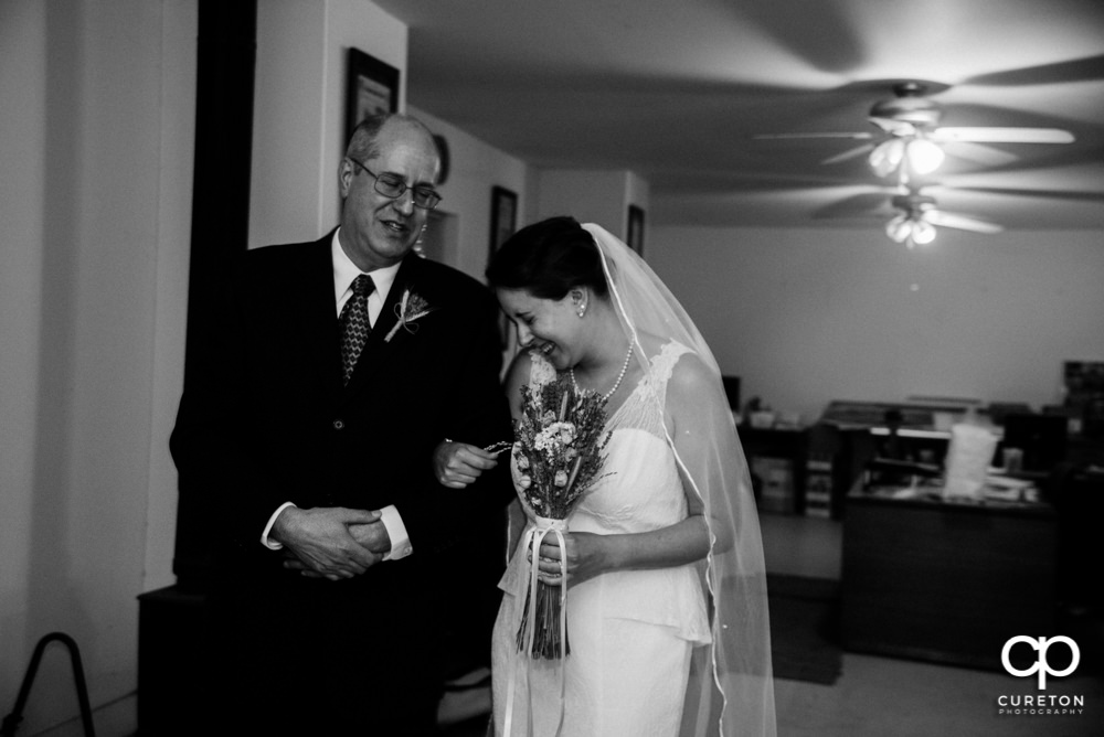 Bride and her dad before the wedding ceremony.