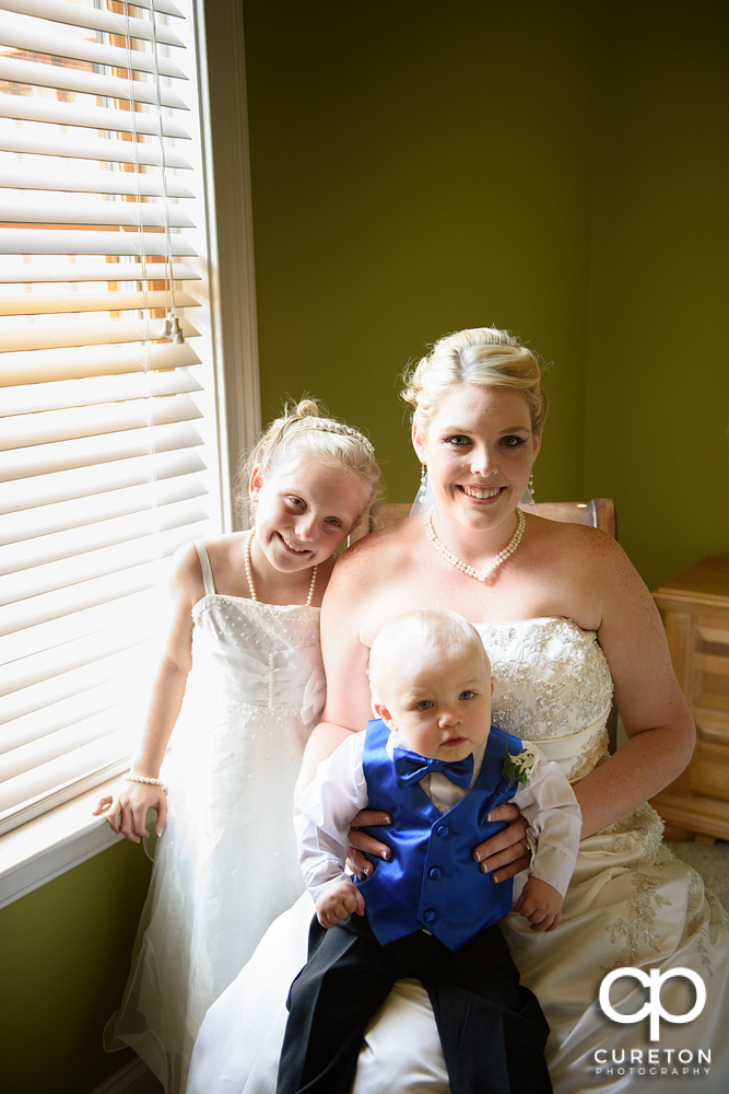 The bride and her kids before the wedding.