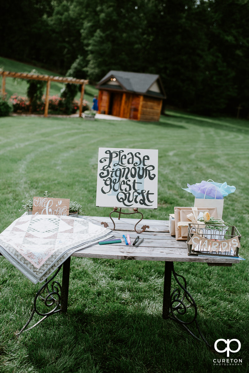 Guest Quilt at the wedding ceremony.