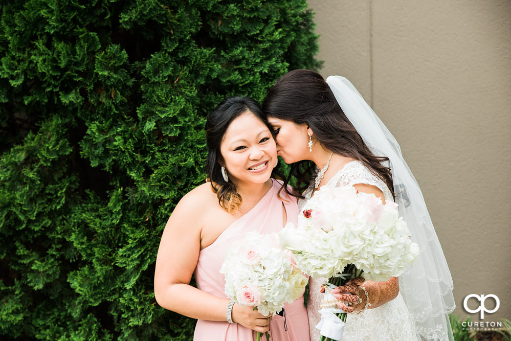 Outdoor wedding ceremony at Embassy Suites.