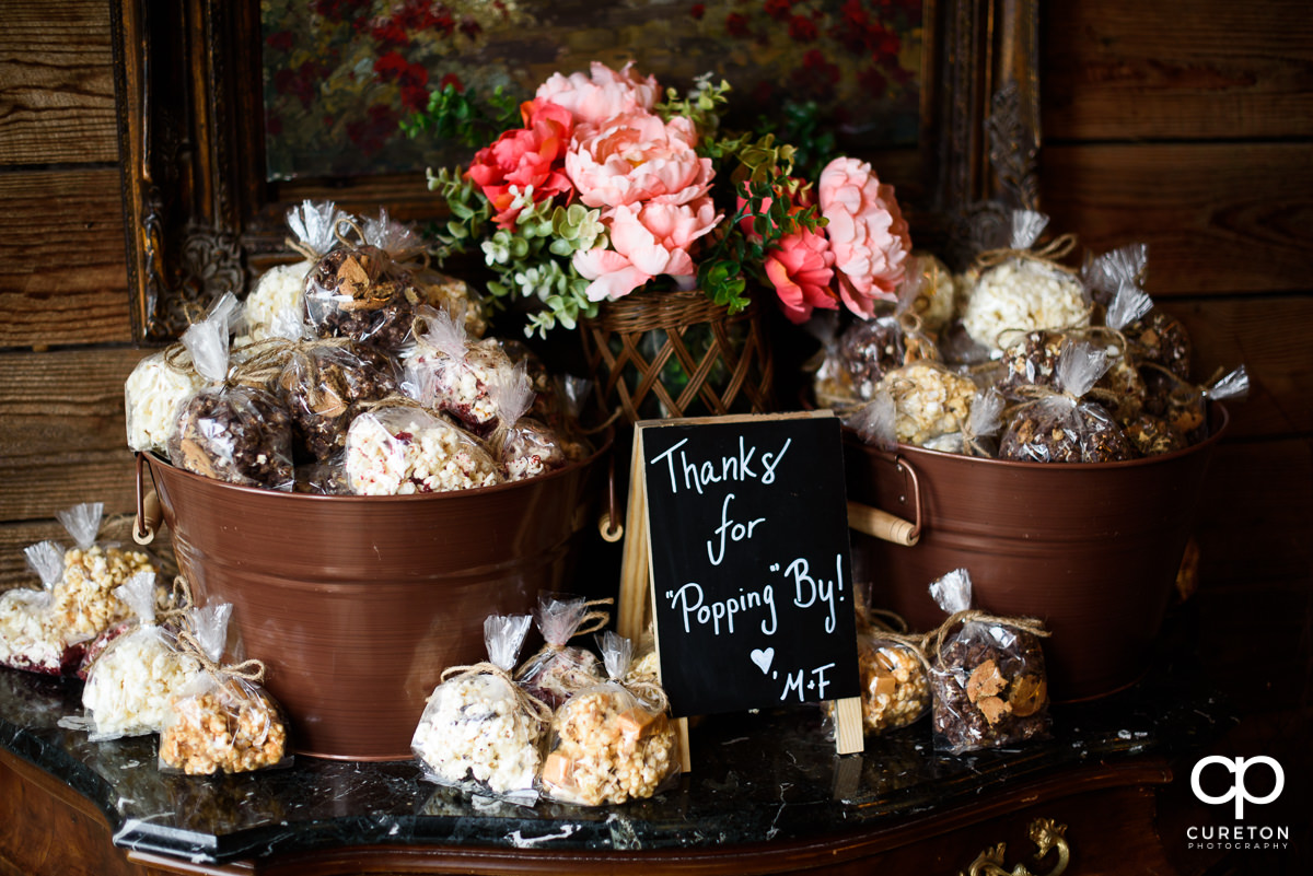 Popcorn wedding favors.