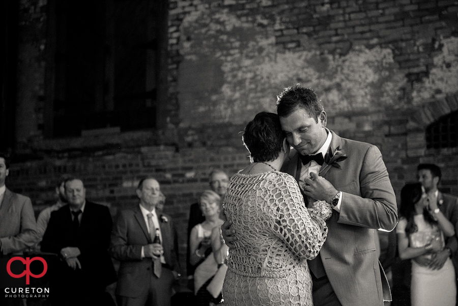 Groom and his mom sharing a dance.