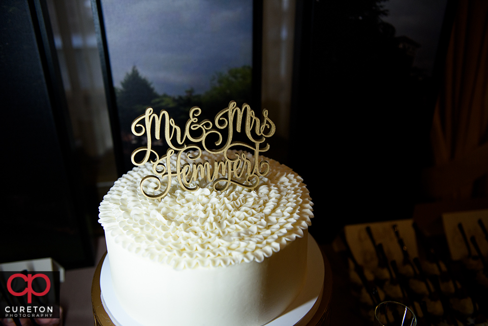 Beautiful wedding cake.