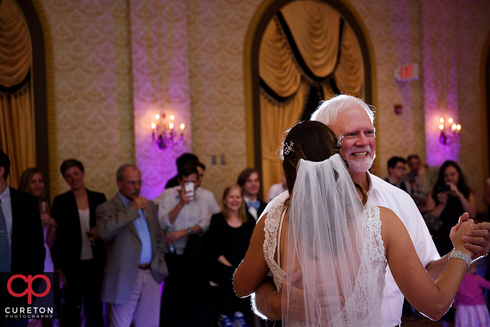 Bride and her father sharing a dance.
